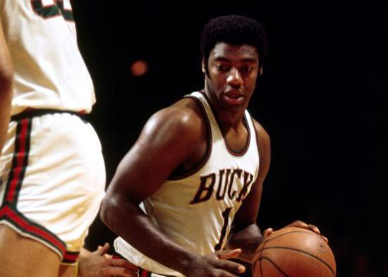 水队进入新 水队进入新