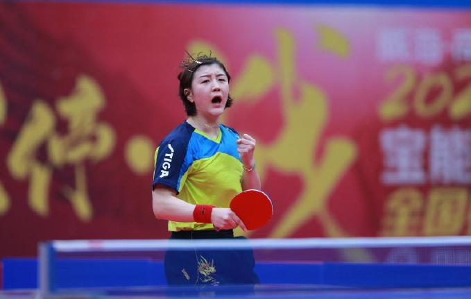 尼进行对比 尼进行对比